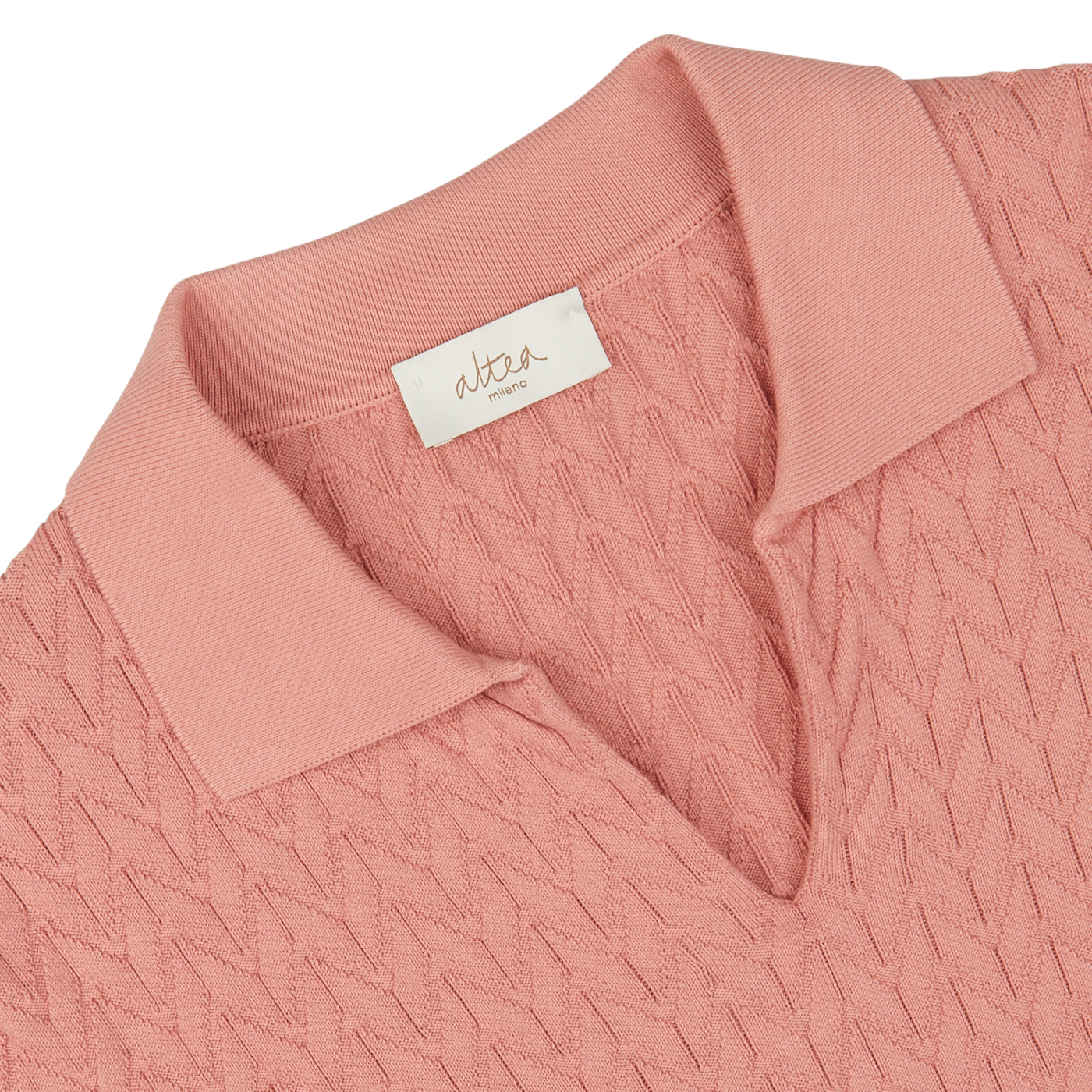 Close-up of a Muted Pink Cotton Capri Collar Polo Shirt with chevronne knit pattern and Altea label on the collar.