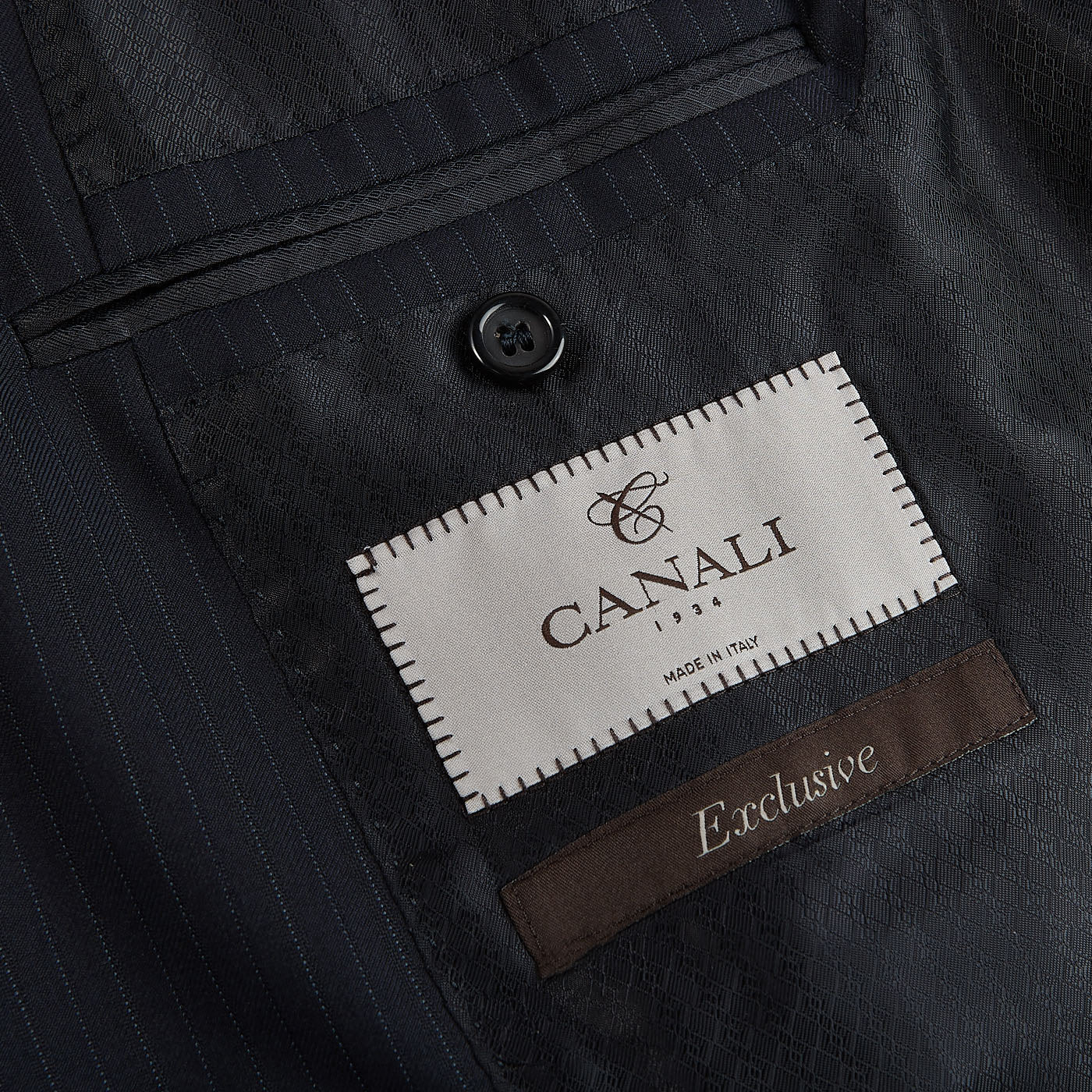 Canali Navy Pinstripe Super 150s Wool Drop 4 Suit Tag