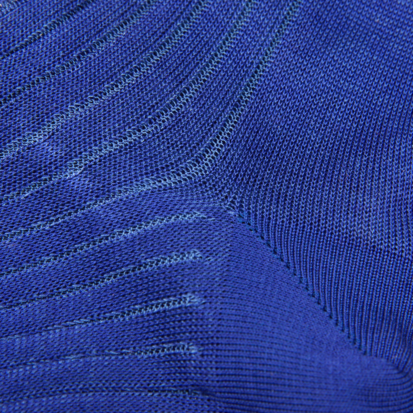 A close up of a Canali Royal Sky Ribbed Cotton Vanisee Socks.