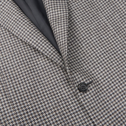 A close up of a Canali Grey Houndstooth Wool Drop 6 Blazer.