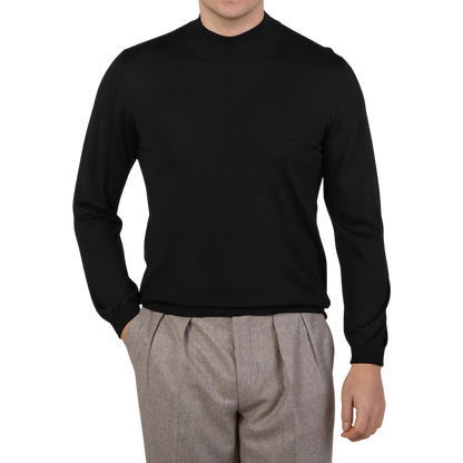 Black 140s Wool Mock Neck Sweater