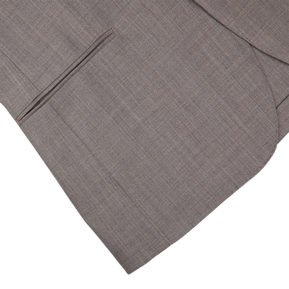 A close up of a Ring Jacket Mid Grey High-Twist Wool Suit.