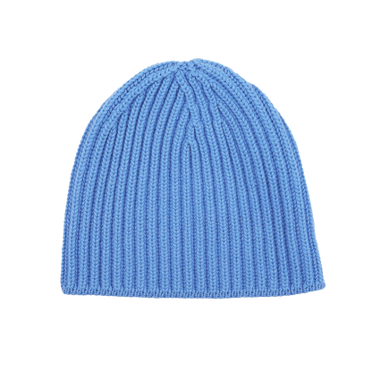 This Isfahan Blue Cashmere Ribbed Short Beanie by William Lockie features a cozy knitted design with luxurious cashmere thread.