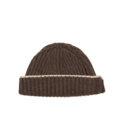 A Porcupine Alabaster Cashmere Ribbed Short Beanie by William Lockie on a white background.